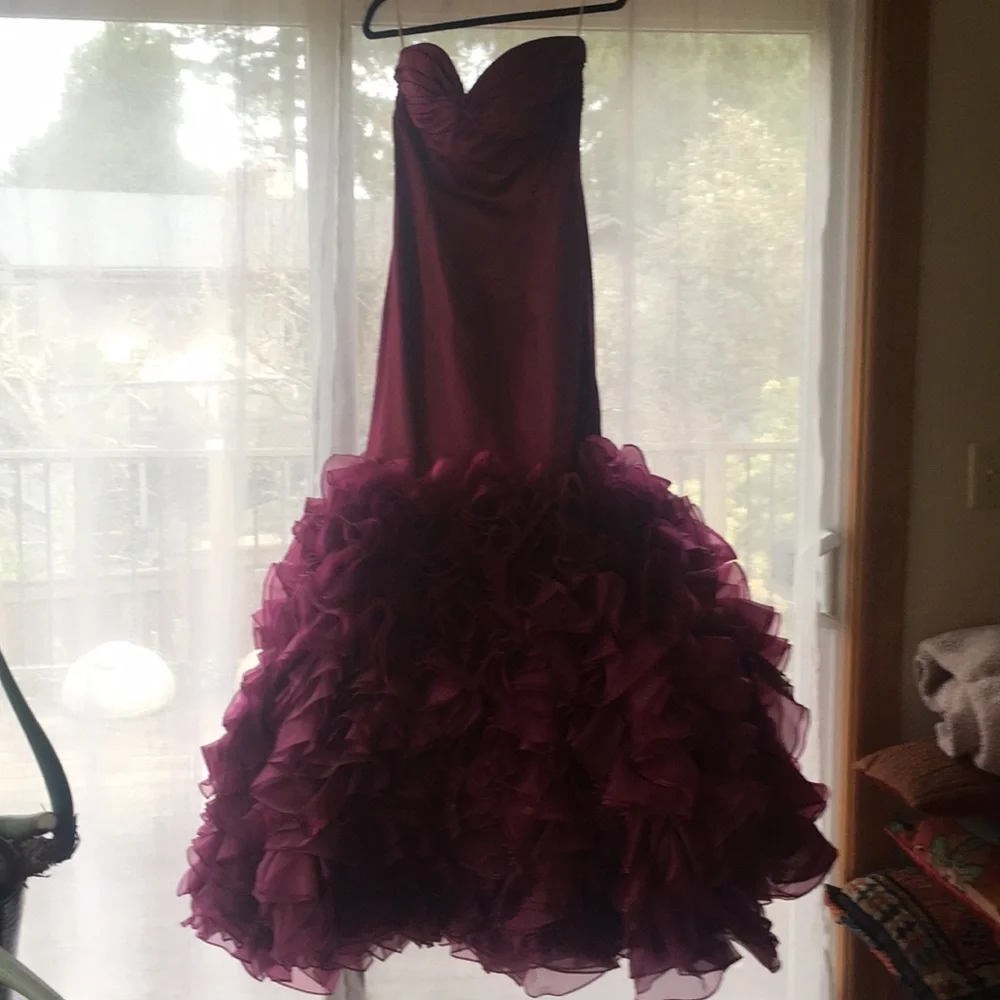 Sherri Hill Rouched Ruffled Mermaid  - Read below - Picture 3 of 11